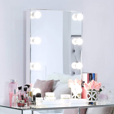 How to Incorporate Vanity Mirrors into your Bedroom