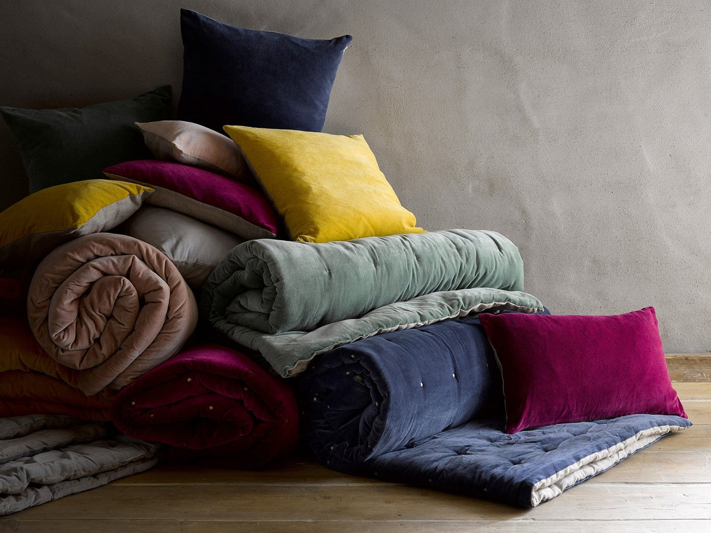 Christy Throws & Cushions - LUX-HOM